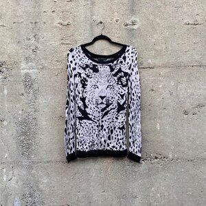 00s b&w tiger print sleezy sweater